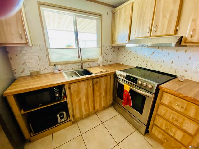 1855 W Camino Otero, Yuma, AZ 85364