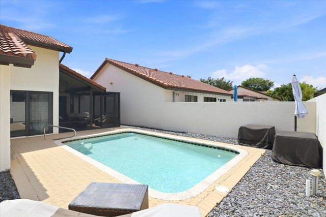 21583 Villa Nova Drive, Boca Raton, FL 33433
