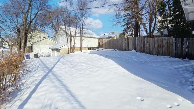 701 Jenks Avenue, Saint Paul, MN 55106