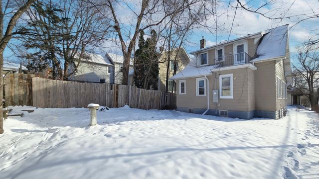 701 Jenks Avenue, Saint Paul, MN 55106