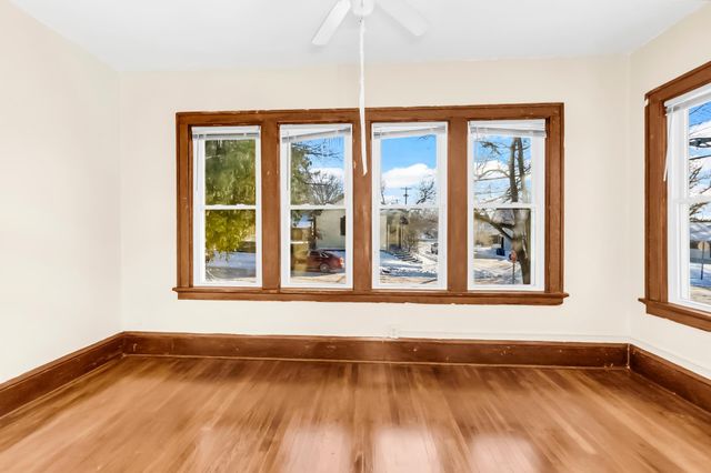 701 Jenks Avenue, Saint Paul, MN 55106