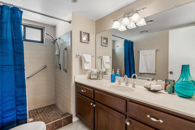 40752 Sea Island Lane, Palm Desert, CA 92211