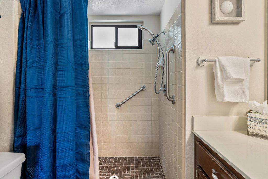 Image 15 of property listing at 40752 Sea Island Lane, Palm Desert, CA 92211