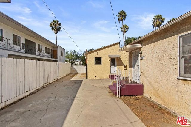 3421 Larga Avenue, Los Angeles, CA 90039