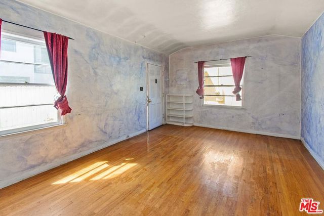 3421 Larga Avenue, Los Angeles, CA 90039