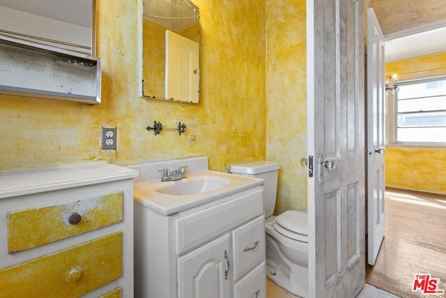 3421 Larga Avenue, Los Angeles, CA 90039