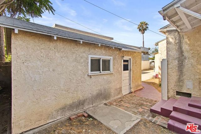 3421 Larga Avenue, Los Angeles, CA 90039