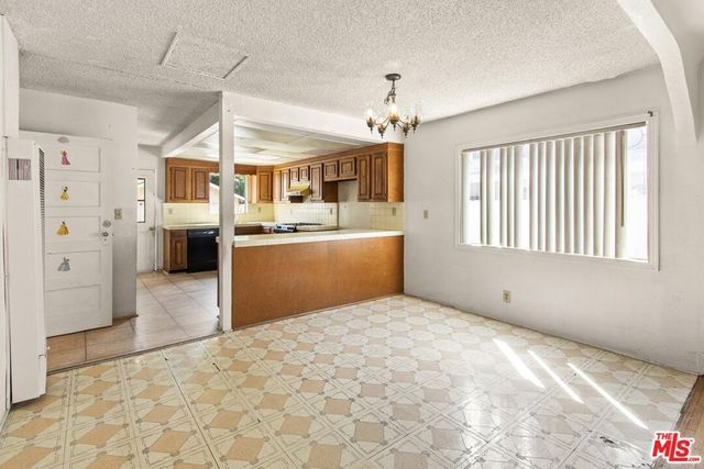 3421 Larga Avenue, Los Angeles, CA 90039