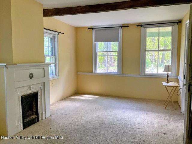 707 Springtown Road, Tillson, NY 12486