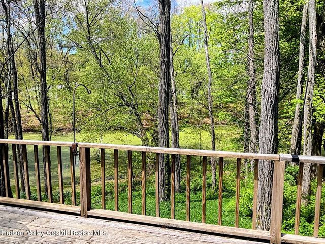 707 Springtown Road, Tillson, NY 12486