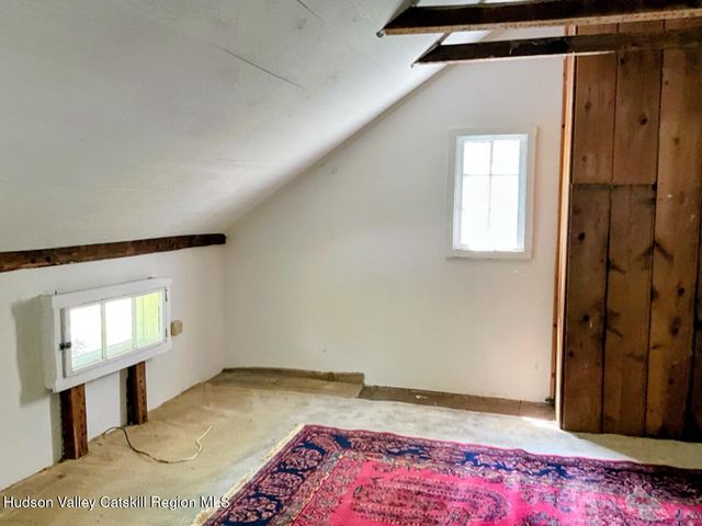 707 Springtown Road, Tillson, NY 12486