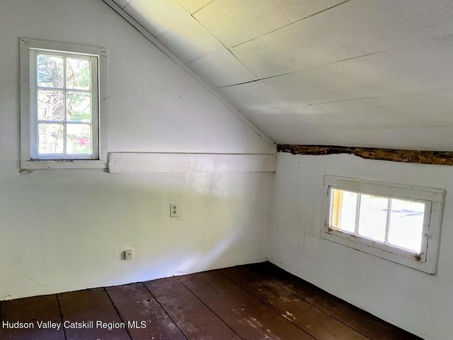 707 Springtown Road, Tillson, NY 12486