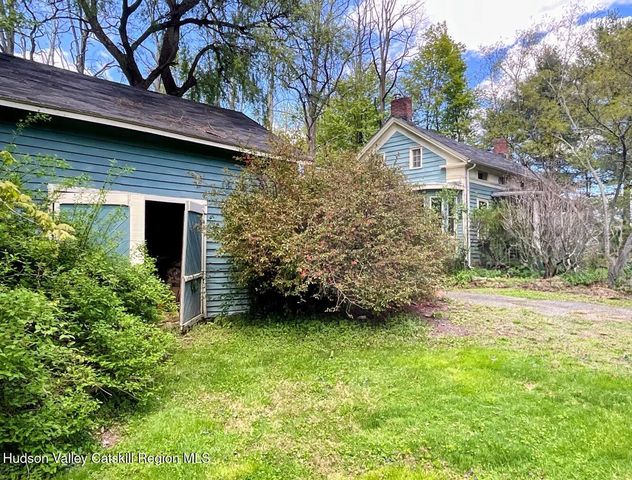 707 Springtown Road, Tillson, NY 12486
