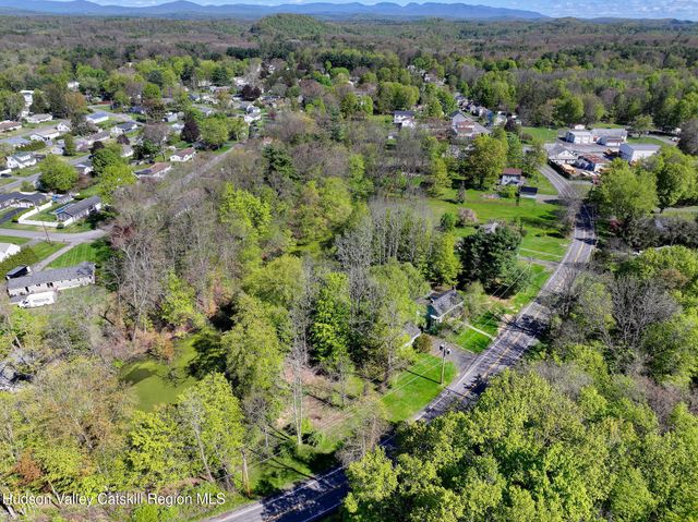 707 Springtown Road, Tillson, NY 12486