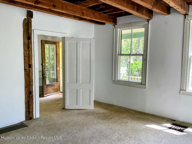 707 Springtown Road, Tillson, NY 12486