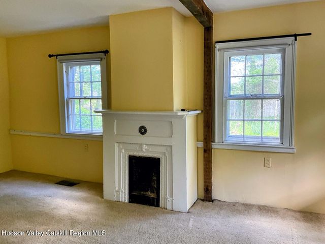 707 Springtown Road, Tillson, NY 12486