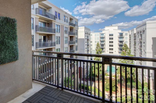 718 W Trade Street 604, Charlotte, NC 28202