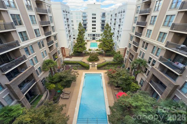 718 W Trade Street 604, Charlotte, NC 28202