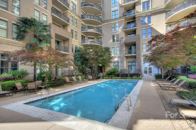 718 W Trade Street 604, Charlotte, NC 28202