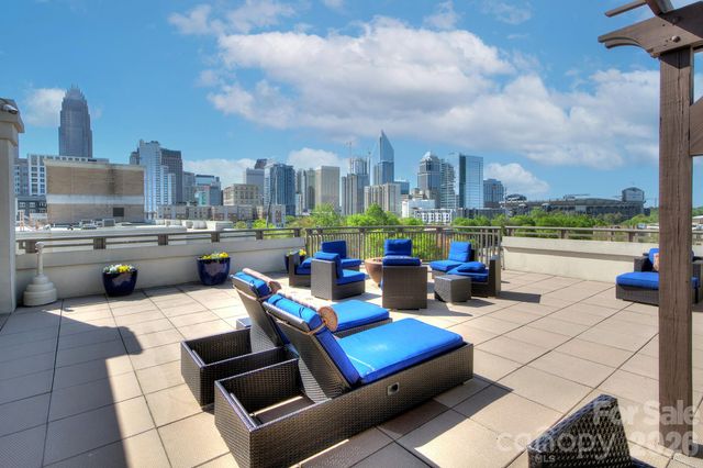 718 W Trade Street 604, Charlotte, NC 28202