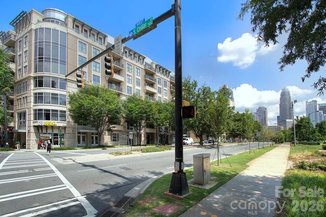 718 W Trade Street 604, Charlotte, NC 28202
