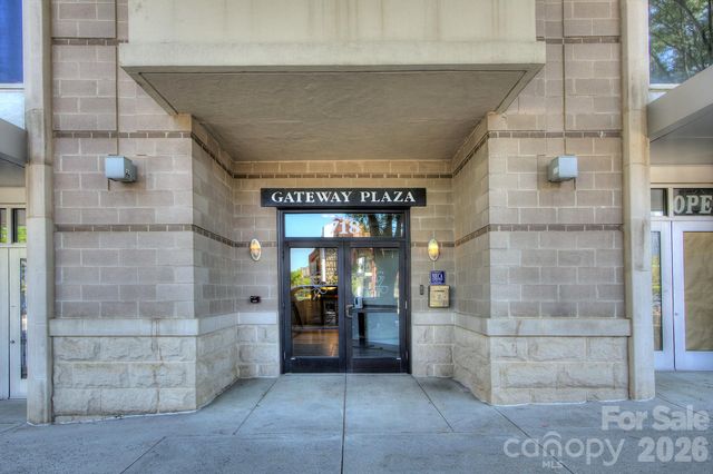 718 W Trade Street 604, Charlotte, NC 28202