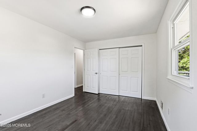 816 Berkeley Avenue, Beachwood, NJ 08722