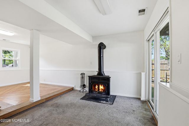816 Berkeley Avenue, Beachwood, NJ 08722