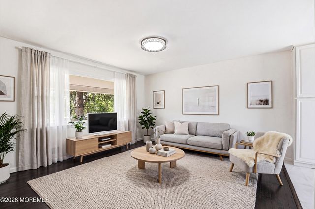816 Berkeley Avenue, Beachwood, NJ 08722