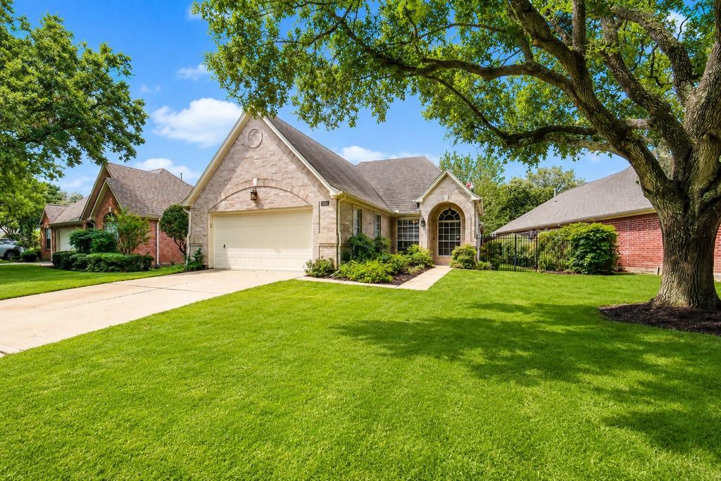 1835 Fantasy Woods Drive, Houston, TX 77094
