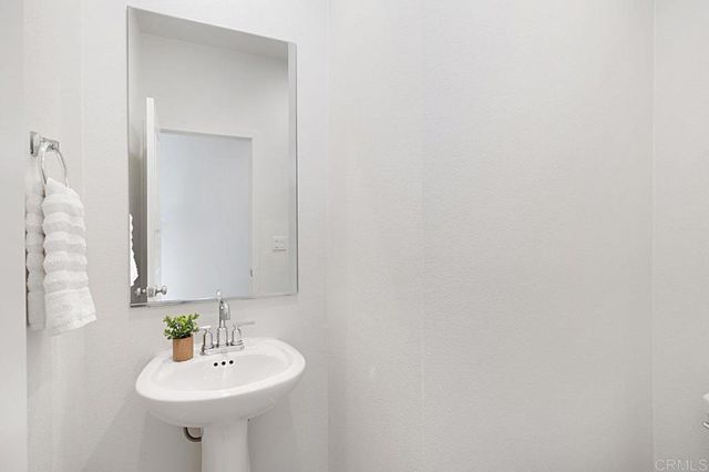 313 Brookside Way, Santee, CA 92071