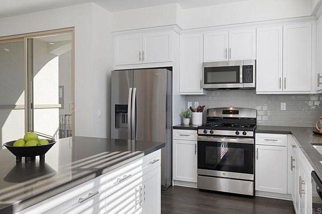 313 Brookside Way, Santee, CA 92071