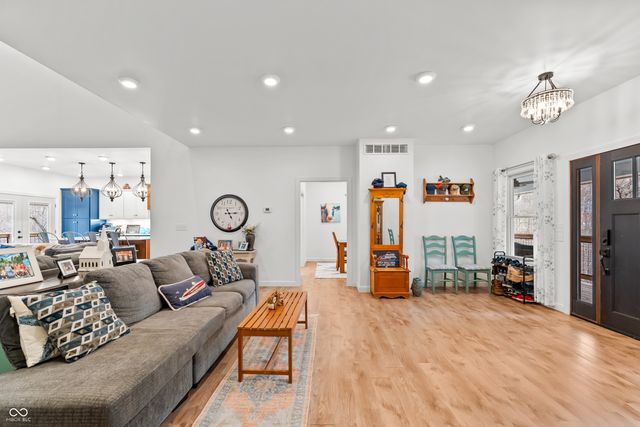 7721 Cordry Drive, Nineveh, IN 46164