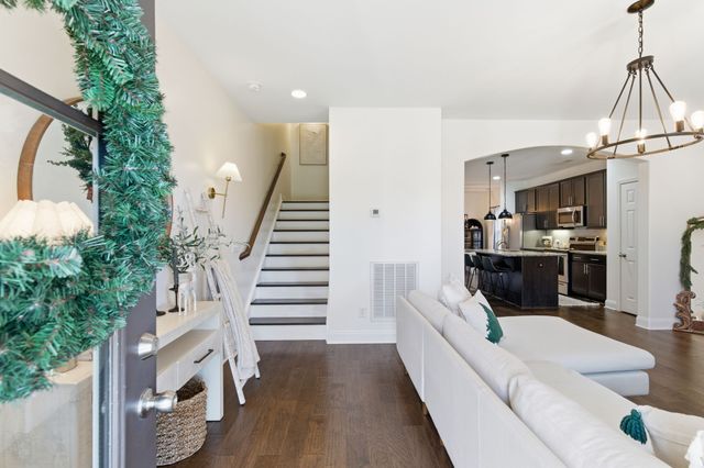 227 Tanglewood Ln, Hendersonville, TN 37075