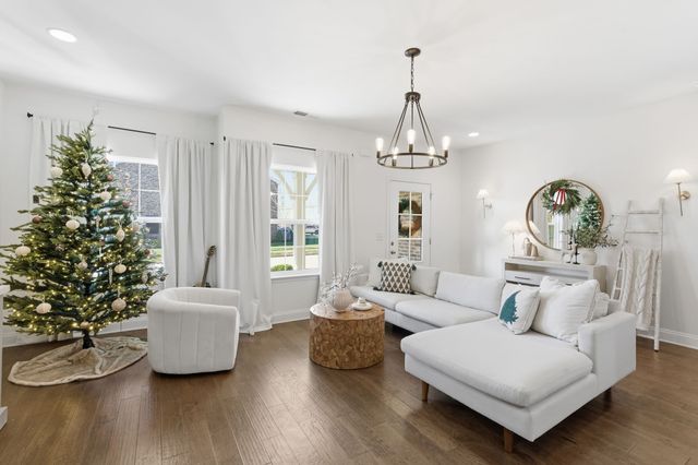 227 Tanglewood Ln, Hendersonville, TN 37075