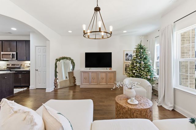 227 Tanglewood Ln, Hendersonville, TN 37075