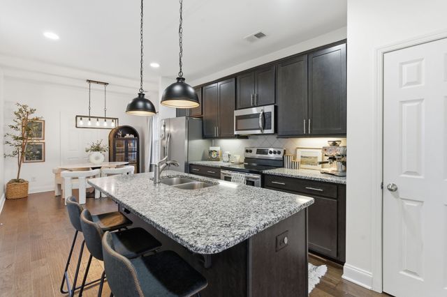 227 Tanglewood Ln, Hendersonville, TN 37075