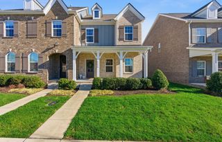 227 Tanglewood Ln, Hendersonville, TN 37075