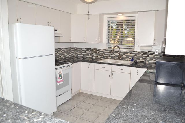 12100 Melville Drive 206B, Montgomery, TX 77356