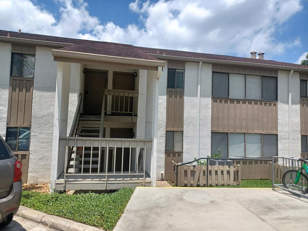 12100 Melville Drive 206B, Montgomery, TX 77356