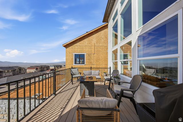 1027 W SEASONS VIEW CT, Lehi, UT 84048