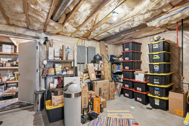 1027 W SEASONS VIEW CT, Lehi, UT 84048