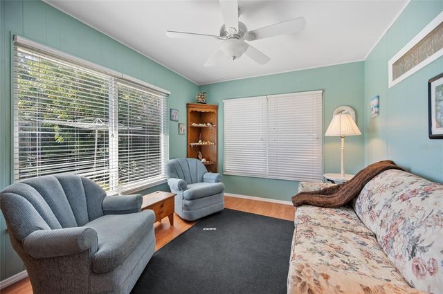 556 S NEPONSIT DRIVE, Venice, FL 34293