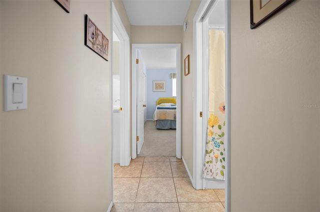 556 S NEPONSIT DRIVE, Venice, FL 34293