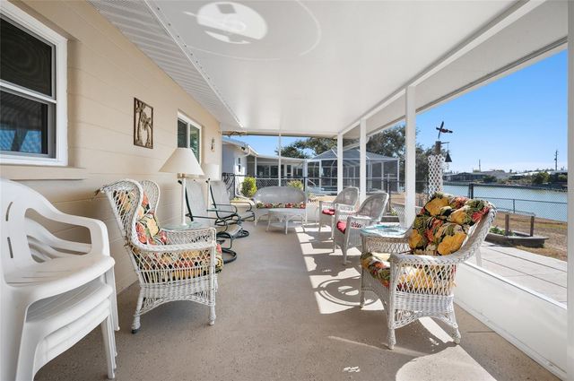 556 S NEPONSIT DRIVE, Venice, FL 34293