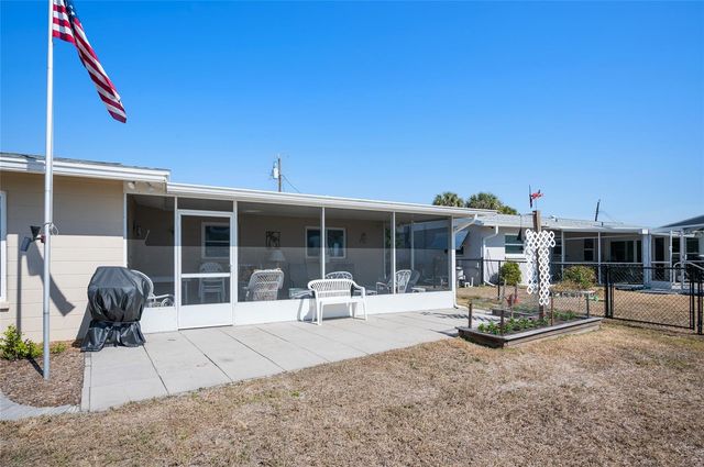 556 S NEPONSIT DRIVE, Venice, FL 34293