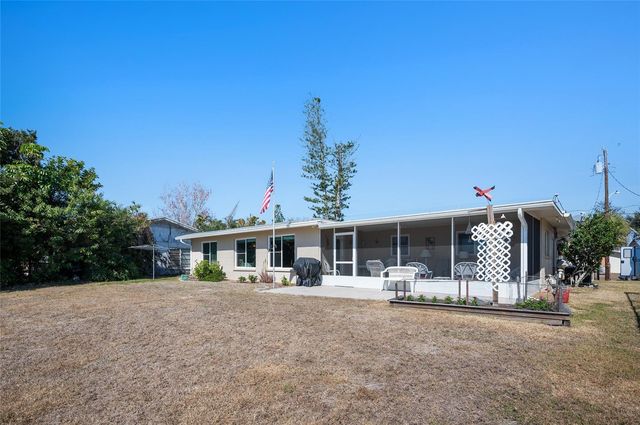 556 S NEPONSIT DRIVE, Venice, FL 34293