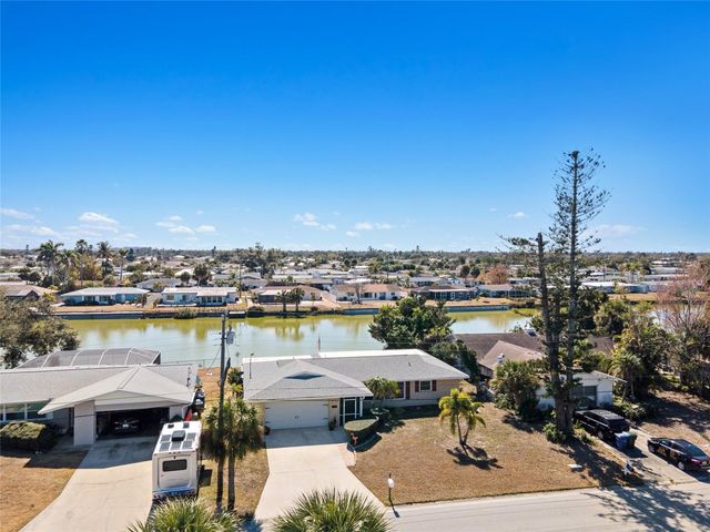 556 S NEPONSIT DRIVE, Venice, FL 34293