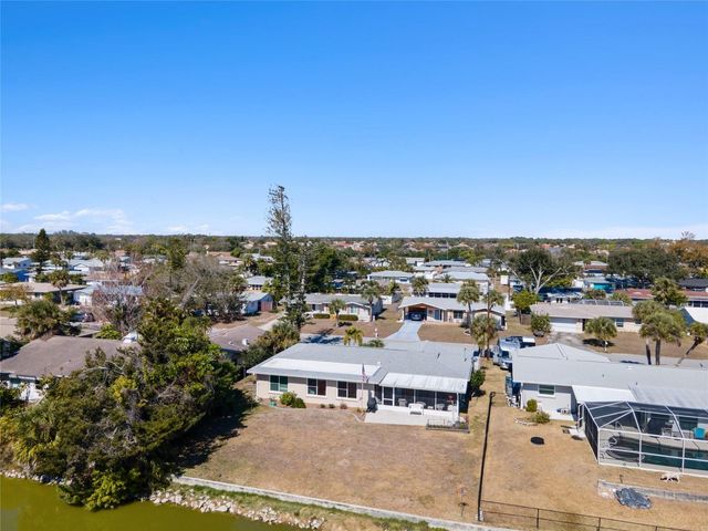 556 S NEPONSIT DRIVE, Venice, FL 34293