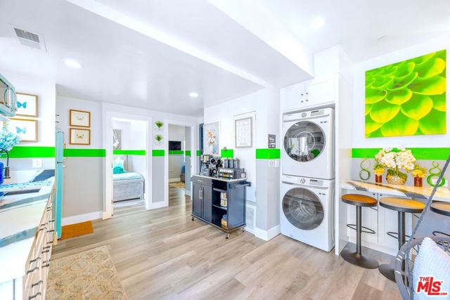 5855 Vineland Avenue D, Los Angeles, CA 91601